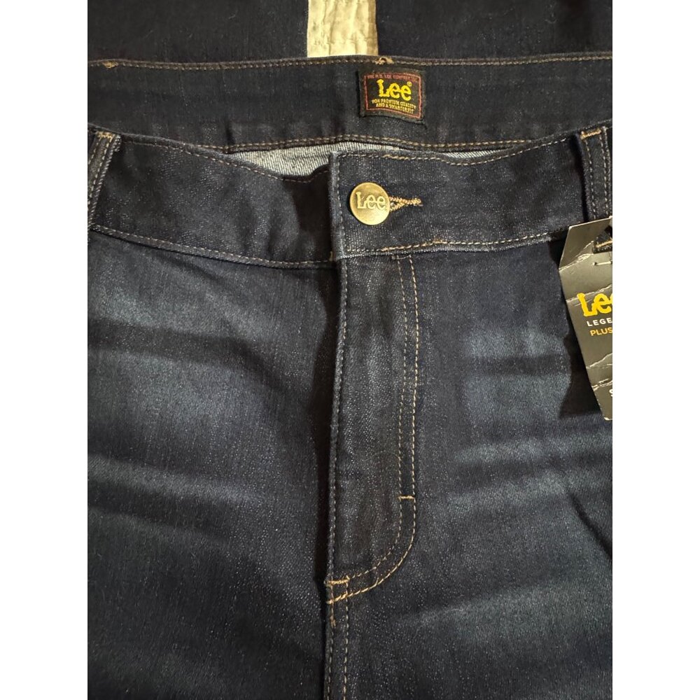 NWT Lee Legendary Plus STRAIGHT Mid Rise Jeans 22W Petite Dark Wash Women - Picture 4 of 11
